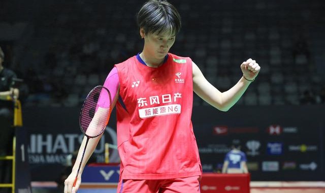 开云体育线上网站-国羽印尼赛四强出炉！辛杜连拿黄牌和红牌，陈雨菲解读25秒新规|世界羽联|蒋振邦|魏雅欣|印度|普萨拉·文卡塔·辛杜_新浪体育_新浪新闻