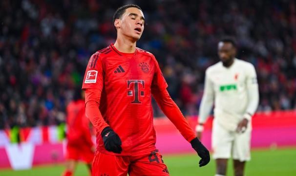 开云体育首页登陆-凯恩最猝不及防的戴帽，拜仁零封6连胜恭候大巴黎